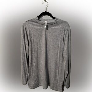 Women’s EUC Zenana Outfitters 3X Gray Long Sleeve Tee Shirt